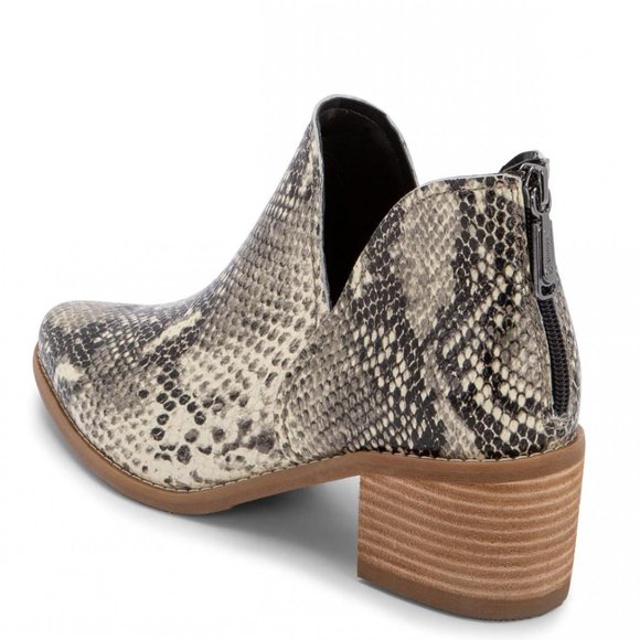 NEW Blondo Women Esmee Waterproof Cream Snakeskin Embossed Cutout Ankle Dress - Picture 3 of 7